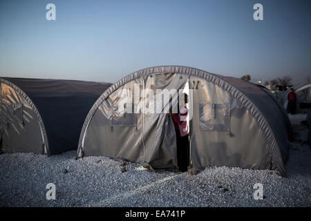 Suruc, Türkei. 7. November 2014. Abend in einem Flüchtlingslager in Suruc, Türkei am 7. November 2014. Bildnachweis: Konstantinos Tsakalidis/Alamy Live-Nachrichten Stockfoto