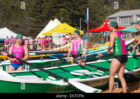 Sydney, Australien. 8. November 2014. Sommer-Classics Renn-Wettbewerb unter Surfclubs befindet sich auf Sydneys Nordstrände beginnt am Bilgola Beach. Australien-Credit: Martin Beere/Alamy Live News Stockfoto