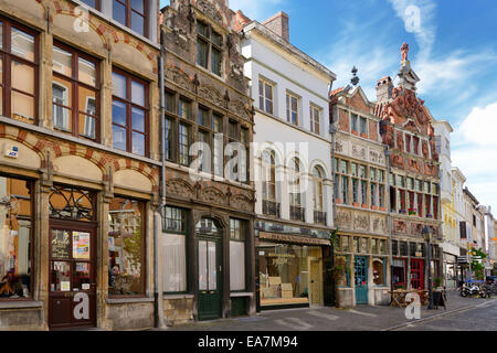 Reich verzierten Fassaden der traditionellen flämischen Gebäude, Kraanlei, Gent, Ost-Flandern, Belgien Stockfoto