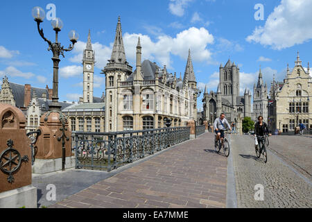 Alte Post und St.-Nikolaus Kirche von Michielsbrug, St. Michael zu überbrücken, Gent, Flandern, Belgien Stockfoto