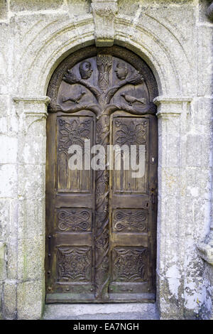 Ruhiger-Guimiliau Kirche schließen Kreuzgang (Bretonisch: Lambaol-Gwimilio) Finistère Abteilung von Brittany France Stockfoto