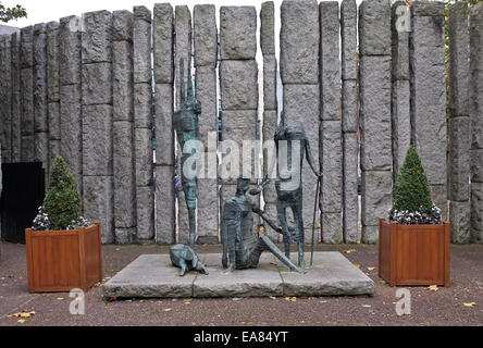 Statuen und Skulpturen der "Hungersnot", eine Skulptur von Edward Delaney am St. Stephens Green, im Zentrum von dublin Stockfoto