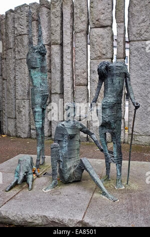 Hungersnot-Skulptur von Edward Delaney. Statuen und Skulpturen am St. Stephens Green, im Zentrum von dublin Stockfoto