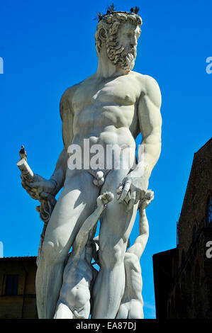 Detail der Neptunbrunnen befindet sich auf der Piazza della Signoria in Florenz, Italien Stockfoto