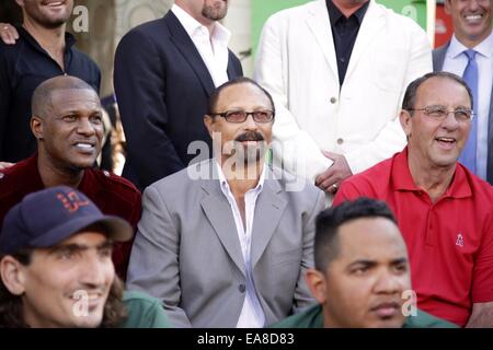 Prominente besuchen Disneys "Millionen-Dollar-Arm" Welt-Premiere im El Capitan Theatre in Hollywood.  Mitwirkende: Atmosphäre wo: Los Angeles, California, Vereinigte Staaten von Amerika bei: 6. Mai 2014 Stockfoto