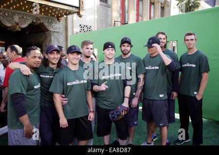 Prominente besuchen Disneys "Millionen-Dollar-Arm" Welt-Premiere im El Capitan Theatre in Hollywood.  Mitwirkende: Atmosphäre wo: Los Angeles, California, Vereinigte Staaten von Amerika bei: 6. Mai 2014 Stockfoto
