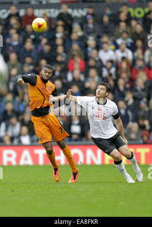 Derby, Großbritannien. 8. November 2014. Ethan Ebanks Landell Wölfe konkurriert mit Lee Martin von Derby - Fußball - Himmel Bet Meisterschaft - Derby County Vs Wolverhampton Wanderers - iPro Stadion Derby - Saison 2014/15 8. November 2014 - Foto Malcolm Couzens/Sportimage. Bildnachweis: Csm/Alamy Live-Nachrichten Stockfoto