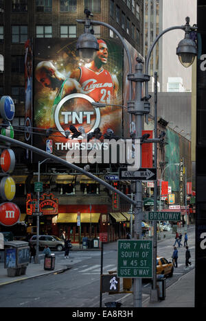 Streetlife Straßenszene in der Nähe von Times Square New York City Stockfoto