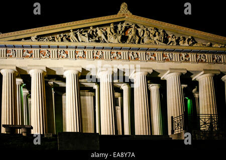 Der Parthenon im Centennial Park in der Nacht in Nashville Tennessee Stockfoto