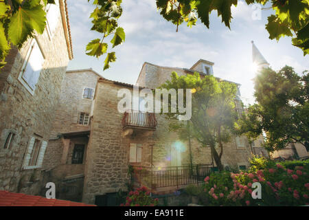 Wie Blick auf schöne europäische Altstadt Fragment Stockfoto