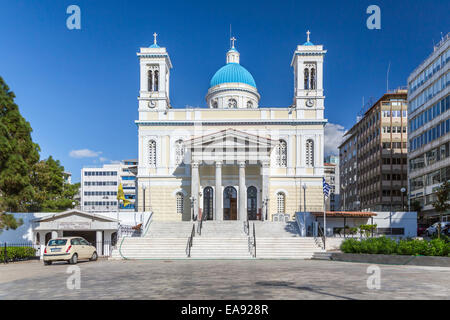 Die orthodoxe Kirche des Heiligen Nikolaus in den Hafen Piräus in der Nähe von Athen, Griechenland, Europa. Stockfoto