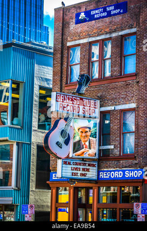 Die berühmten Ernest Tubb Record Shop am Lower Broadway in der Innenstadt von Nashville, TN, Music City USA Stockfoto