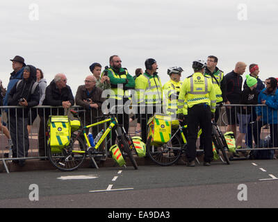 St John Ambulance mobile Radfahrer bei einer öffentlichen Veranstaltung. Stockfoto