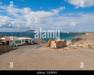 Café und Kiosk Papagayo-Strand in der Nähe von Playa Blanca auf den Küste von Lanzarote Kanarische Inseln Stockfoto