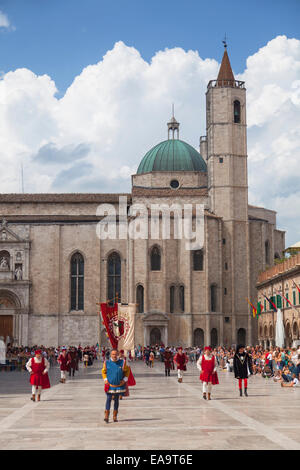 Mittelalterfest von La Quintana in Piazza del Popolo, Ascoli Piceno, Le Marche, Italien Stockfoto