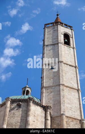 Kirche des Heiligen Franziskus in Piazza del Popolo, Ascoli Piceno, Le Marche, Italien Stockfoto