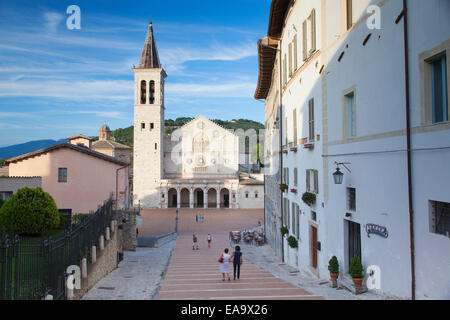 Duomo (Kathedrale) auf der Piazza del Duomo, Spoleto, Umbria, Italien Stockfoto