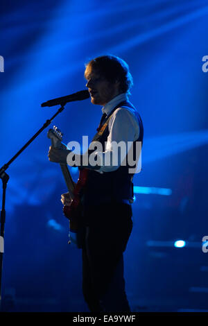 Glasgow, Schottland. 9. November 2014. Ed Sheeran führt während der 20. MTV EMA Show in Glasgow, UK, am 9. November 2014. Bildnachweis: Dpa picture Alliance/Alamy Live News Stockfoto