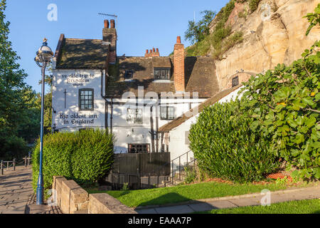 Ye Olde Reise nach Jerusalem, einem berühmten Pub, der behauptet, das älteste Gasthaus oder öffentlichen Haus auf dem Land, Nottingham, England, Großbritannien Stockfoto