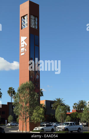 Rei Schild und Logo in einem Laden in Tustin California Stockfoto