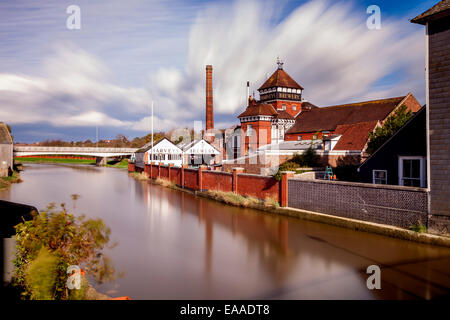 Harveys Brauerei und Fluss Ouse, Lewes, Sussex, England Stockfoto