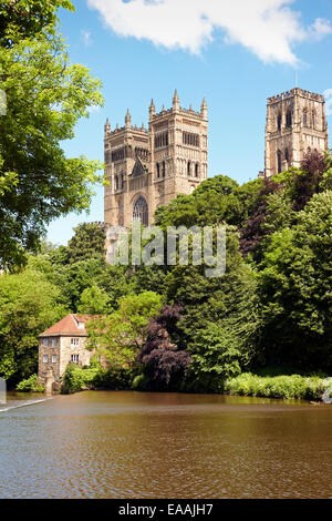 Durham Kathedrale - der Ausblick über den Fluss tragen UK Stockfoto