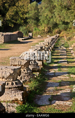 Das Leonidaion an der archäologischen Stätte des antiken Olympia, Ilia ("Elis"), Peloponnes, Griechenland. Stockfoto