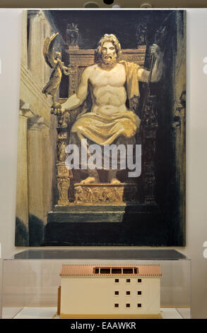 Rekonstruktion der riesigen Statue des Zeus im archäologischen Museum des antiken Olympia, Ilia, Peloponnes, Griechenland. Stockfoto