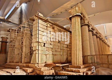 Tempel des Apollo Epikur, abgedeckt durch ein schützendes Zelt bei Vasses, Peloponnes, Griechenland Stockfoto