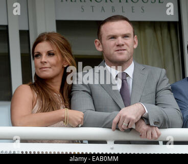 BOODLES Ladies Day während der Mai Festival in Chester Rennbahn mit: Wayne Rooney, Coleen Rooney Where: Liverpool, Vereinigtes Königreich bei: 8. Mai 2014 Stockfoto