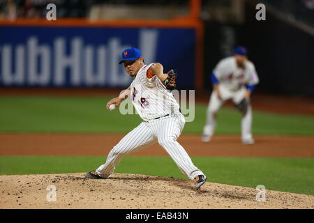 Queens, NY/USA – 30. Aug. 2014: New York Mets Daisuke Matsuzaka pitches against the Phillies at Citi Field. Quelle: Gordon Donovan/Alamy Live News Stockfoto