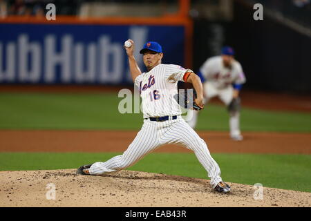 Queens, NY/USA – 30. Aug. 2014: New York Mets Daisuke Matsuzaka pitches against the Phillies at Citi Field. Quelle: Gordon Donovan/Alamy Live News Stockfoto