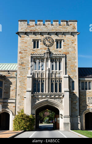 Haupttor am Vassar College, Poughkeepsie, New York, USA Stockfoto