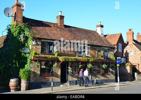 Der Coach und Pferde Pub, hohe Straße, Rickmansworth, Hertfordshire, England, Vereinigtes Königreich Stockfoto