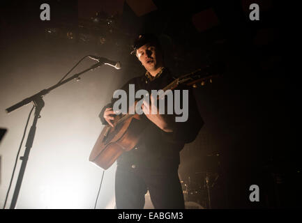 Jamie T führt auf den Barrowlands Ballroom am 10. November 2014 in Glasgow, Schottland © Sam Kovak/Alamy Stockfoto