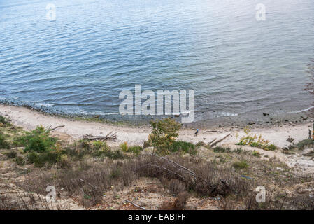 Klippe-wie Küste (Kepa Redlowska) über Ostsee am Rande des Redlowo und Orlowo Bezirke in Gdynia, Polen Stockfoto