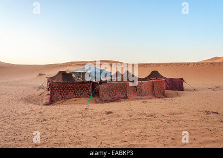 Beduinen-Camp in der Wüste Sahara. Marokko, Afrika Stockfoto