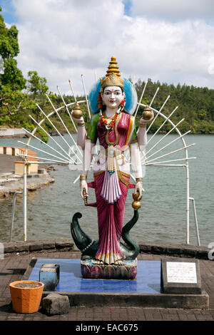 Statue der Hindu-Gott / Göttin Lakshmi, The Grand Bassin hindu-Tempel, Mauritius Stockfoto