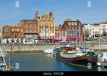 Jadi, konvertiert Dutch Barge auf einem Hausboot, Ankern in der Royal Harbour in Ramsgate, Kent, UK Stockfoto