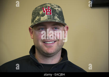 Alpharetta, GA, USA. 5. Februar 2014. Brian McCann, heuerte ehemalige Atlanta Braves Catcher bei NY Yankees. Abgebildet in seiner Familie Windward Baseball Academy in Alpharetta GA © Robin Rayne Nelson/ZUMA Draht/Alamy Live News Stockfoto