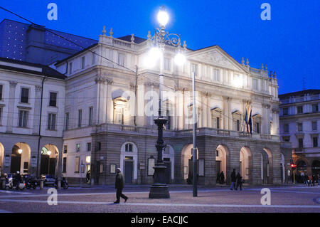 Italien, Lombardei, Mailand, Piazza della Scala Square, Teatro Alla Scala, Opera Theatre Stockfoto