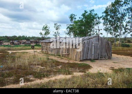 Hölzerne Kirche der strafrechtlichen Camp Ranomainty, Fort Dauphin, Provinz Toliara, Madagaskar Stockfoto