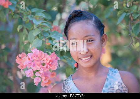 Madagassische Mädchen (15-16 Jahre), Morondava, Provinz Toliara, Madagaskar Stockfoto