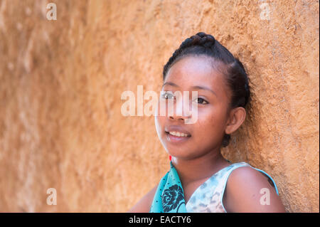 Madagassische Mädchen (15-16 Jahre), Morondava, Provinz Toliara, Madagaskar Stockfoto