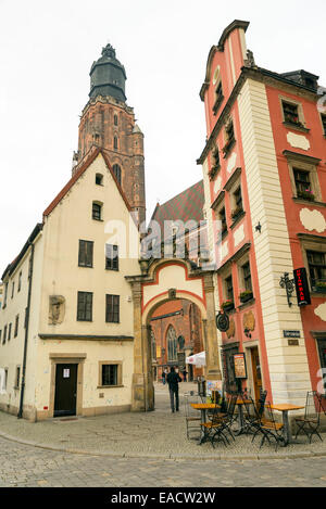 WROCLAW, Polen - OCTOBER24, 2014: Turm der St. Elisabeth Kirche, Breslau Stockfoto