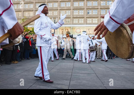 Abu Dhabi Police Band am Alexanderplatz-Platz, Berlin Deutschland Stockfoto