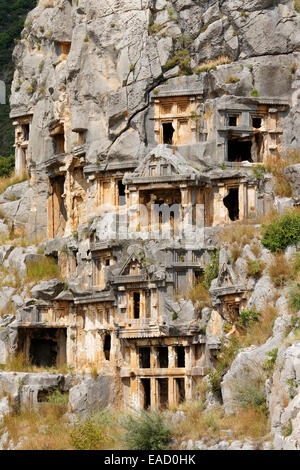 Nekropole oder Stadt der Toten, antiken lykischen Felsengräber, Myra, Demre, Lykien, Provinz Antalya, Türkei Stockfoto