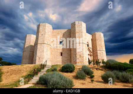 Castel del Monte, eine achteckige Burg, Andria, Apulien, Italien Stockfoto