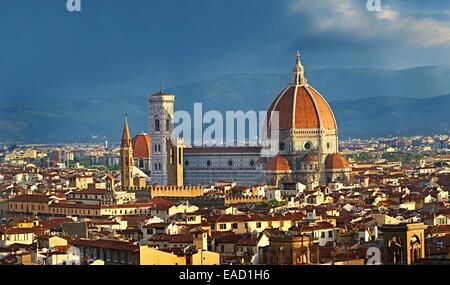 Panoramablick auf Florenz mit dem Duomo, Kathedrale von Santa Maria Del Fiore, Florenz, Toskana, Italien Stockfoto