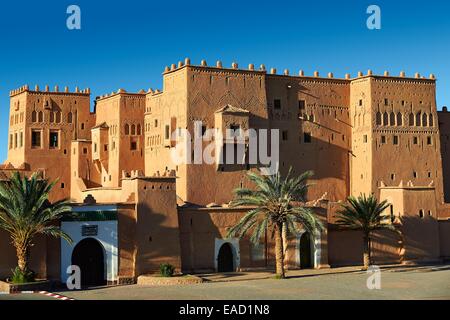 Schlamm-Backstein Kasbah Taourirt, UNESCO-Weltkulturerbe, Ouarzazate, Provinz Ouarzazate, Marokko Stockfoto